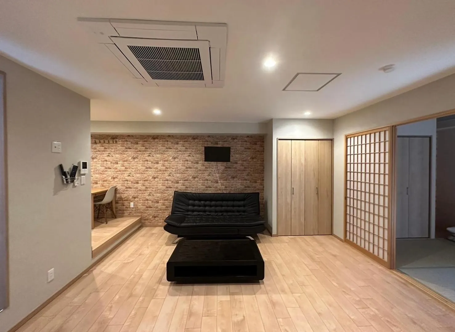 Guest House Shimanouchi Osaka 0*,  Japan